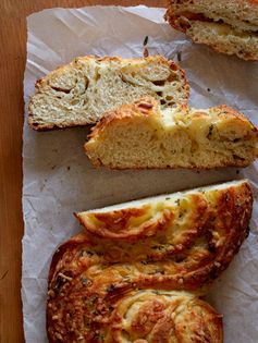 Cheesy Roasted Garlic and Herb Pane Bianco