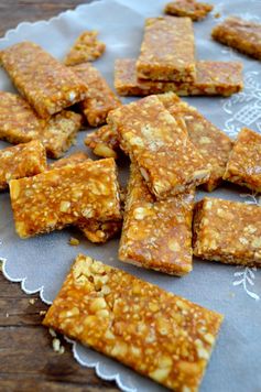 Chinese sesame peanut brittle