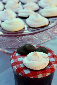 Chocolate Dipped Strawberry Meringues