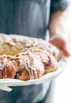 Christmas Tea Ring with Raspberry Cream Cheese Filling