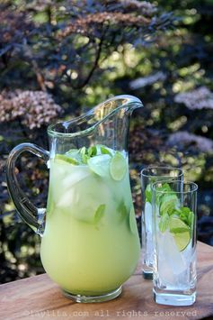 Coctel de limón y menta (Limonada con vodka