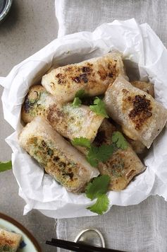 Crispy Chinese Rice Paper Wrapped Fish (5 Ingredients