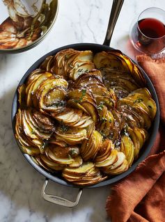 Crispy Roasted Potatoes with Thyme