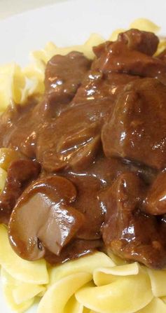 Crockpot Beef Tips & Gravy