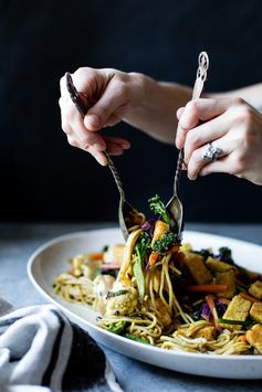 Curried Noodles with Crispy Tofu & Winter Vegetables (gluten-free & vegan and a Spice Society Giveaway