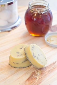 DIY Honey Lavender Bath Melts