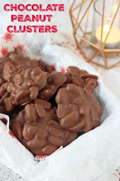 Easy Chocolate Peanut Clusters