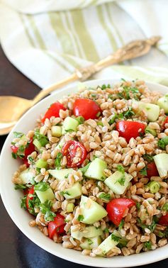 Easy Greek Farro Salad