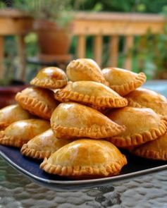 Empanadas mendocinas (Argentine empanadas