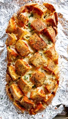 Garlic Butter Pizza Pull Apart Bread