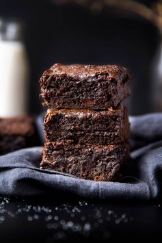 Gingersnap Molasses Brownies
