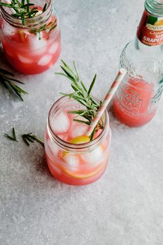 Grapefruit & Rosemary Gin Cocktail