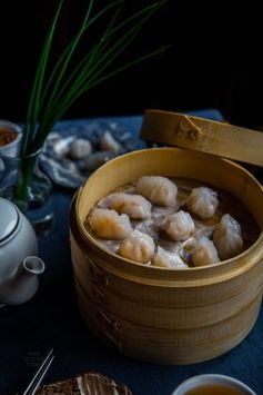 Har gow (shrimp dumplings (25-30 dumplings