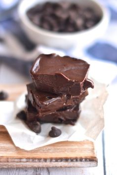 Healthy Chocolate Peanut Butter Fudge