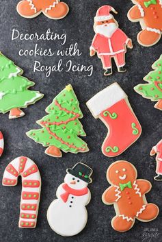 How to Decorate Cookies with Royal Icing