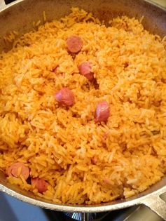 How to Make Rice W/ Vienna Sausage (Arroz Con Salchichas