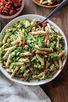 Kale Pesto Pasta Salad with Sun-Dried Tomatoes and Broccoli