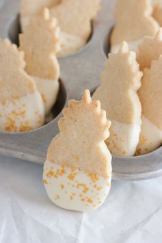 Macademia Nut Shortbread Cookies