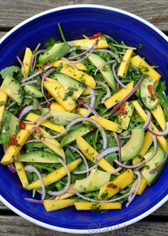 Mango, avocado and arugula salad