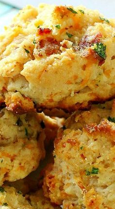 Maple Bacon & Cheddar Buttermilk Biscuits