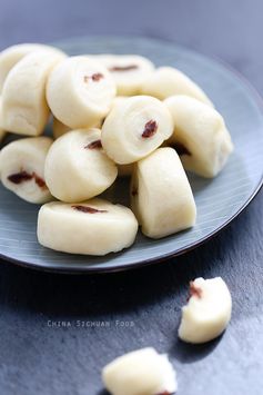 Mini Sweet Bean Paste Buns