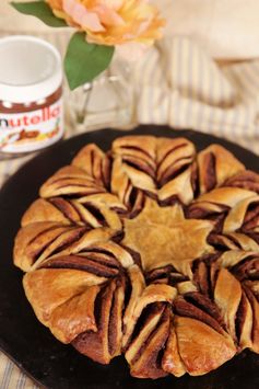 Nutella Tear-and-Share Croissant Star