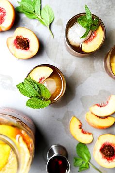 Peach Sun Tea and Bourbon Cocktail