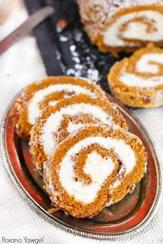 Pecan pumpkin roll cake