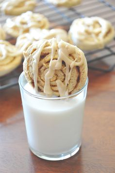 Pumpkin Cinnamon Roll Cookies