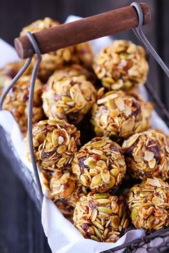 Pumpkin No Bake Energy Bites