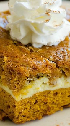 Pumpkin Roll Cake