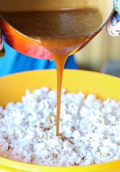 Pumpkin Spice Caramel Corn