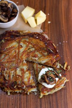 (Rösti Swiss Potato Pancake with Sauteed Mushrooms