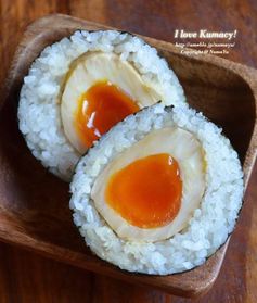 Rich and Exquisite! Onigiri with Seasoned Soft-Boiled Eggs