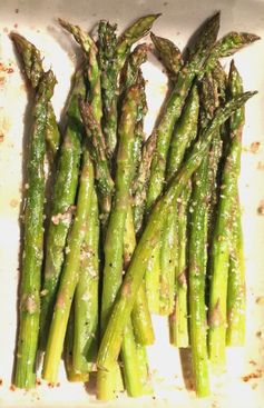 Roasted Asparagus Recipe (Kid Approved!