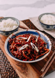 Shredded Pork Stir-Fry with Sweet Bean Sauce