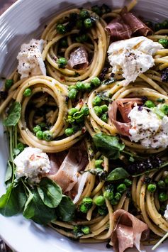 Simple Buttery Spring Pea Pasta with Prosciutto