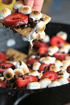 Skillet strawberry s'mores