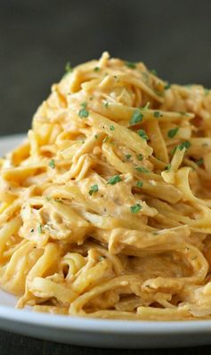 Slow Cooker Cheesy Buffalo Chicken Pasta