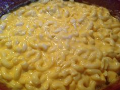 Slow Cooker Easy Creamy Mac and Cheese