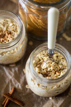 Snickerdoodle Vegan Overnight Oats (6 Ingredients