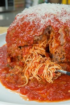 Spaghetti-Stuffed Giant Meatball