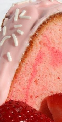 Strawberry Cream Cheese Pound Cake