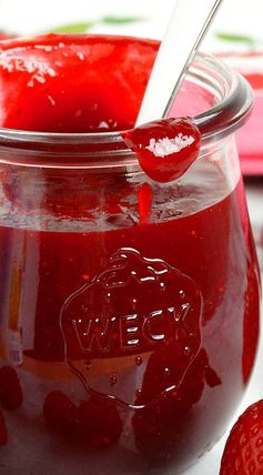 Strawberry-Raspberry Sauce (best ever