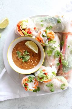 Thai Sommerrollen mit Erdnuss-Dip