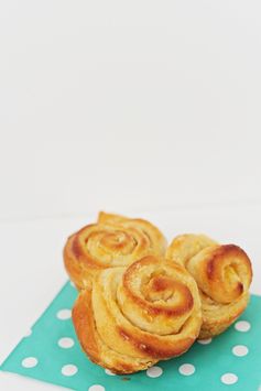 The Best Orange Rolls