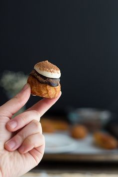 Tiramisu Eclairs