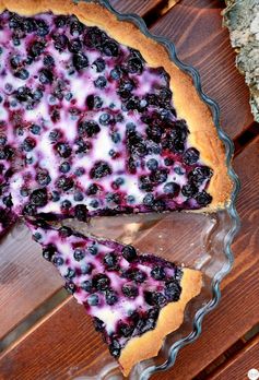 Traditional Finnish Blueberry Pie