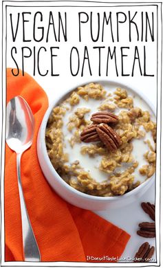 Vegan Pumpkin Spice Oatmeal