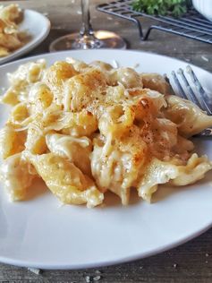 White Wine Gruyere Mac and Cheese